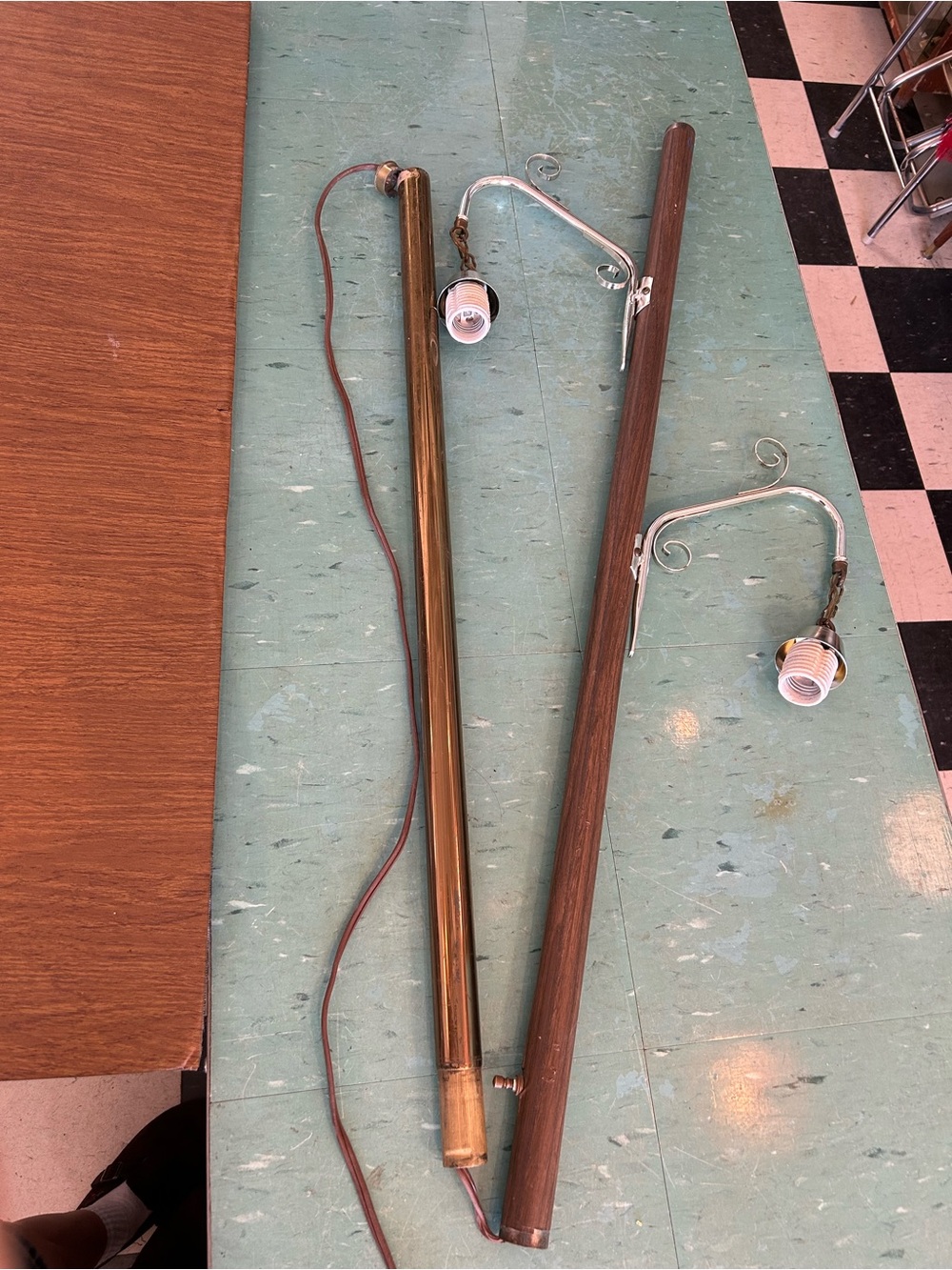 Vintage tension pole lamp FOR PARTS faux wood WORKING